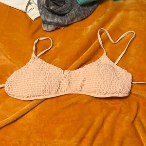 hollister bikini top size xs